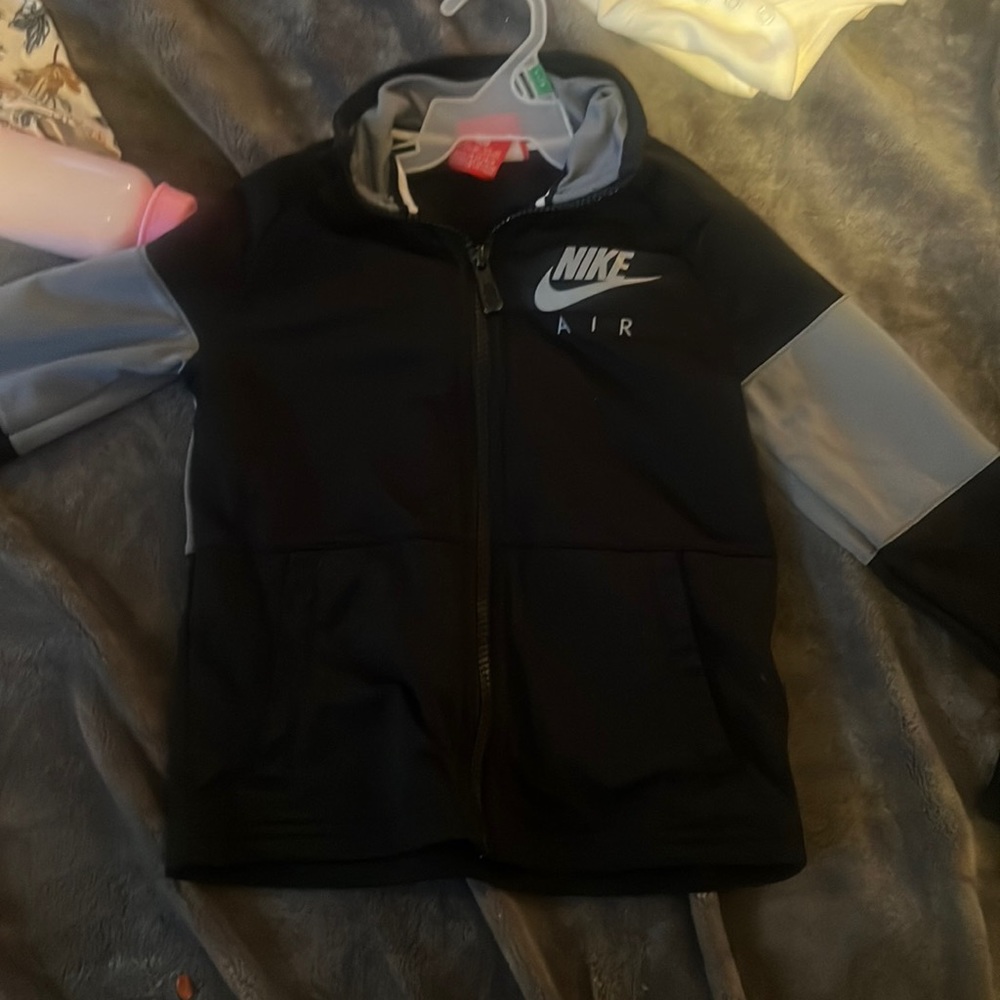 Nike over coat 4/Xanax